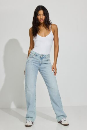 '90s Straight Jean
